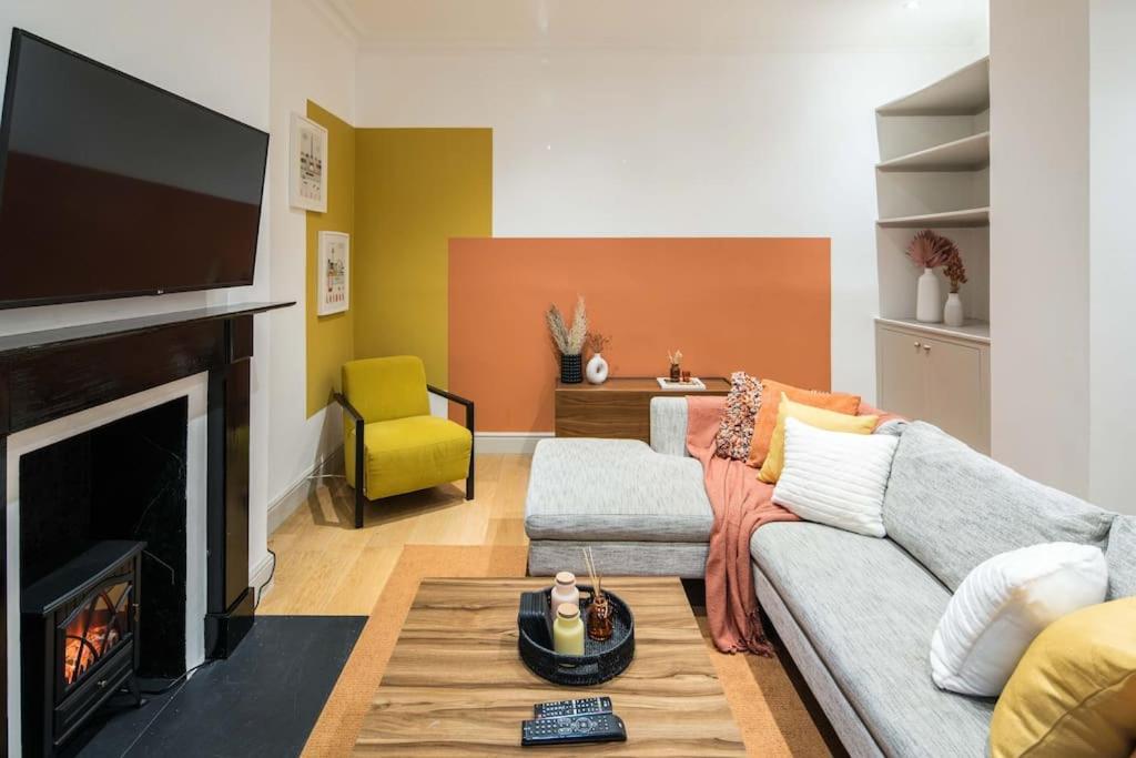 Apartamento Superb Retreat Central Next Tube Londres Exterior foto
